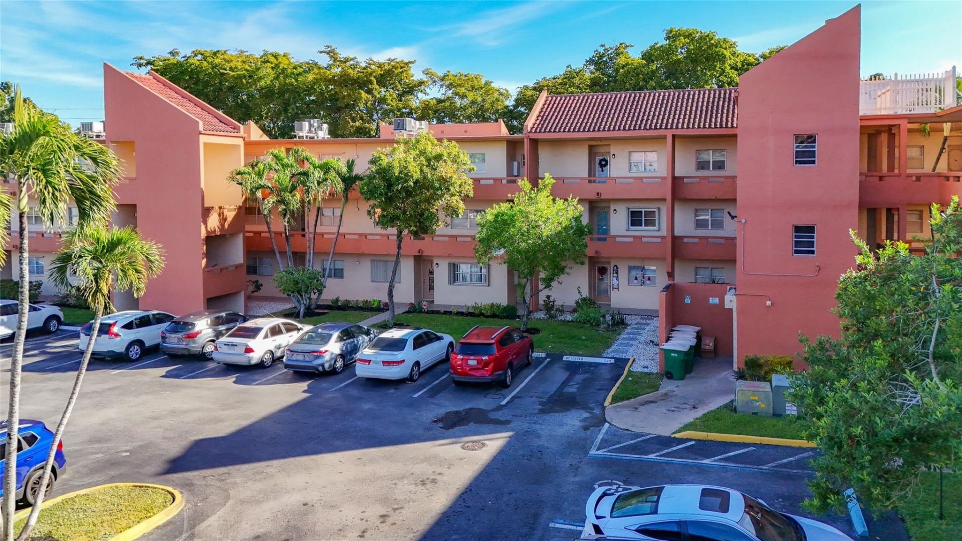 8818 W Mcnab Road, Unit 103, Tamarac, FL 33321 Photo