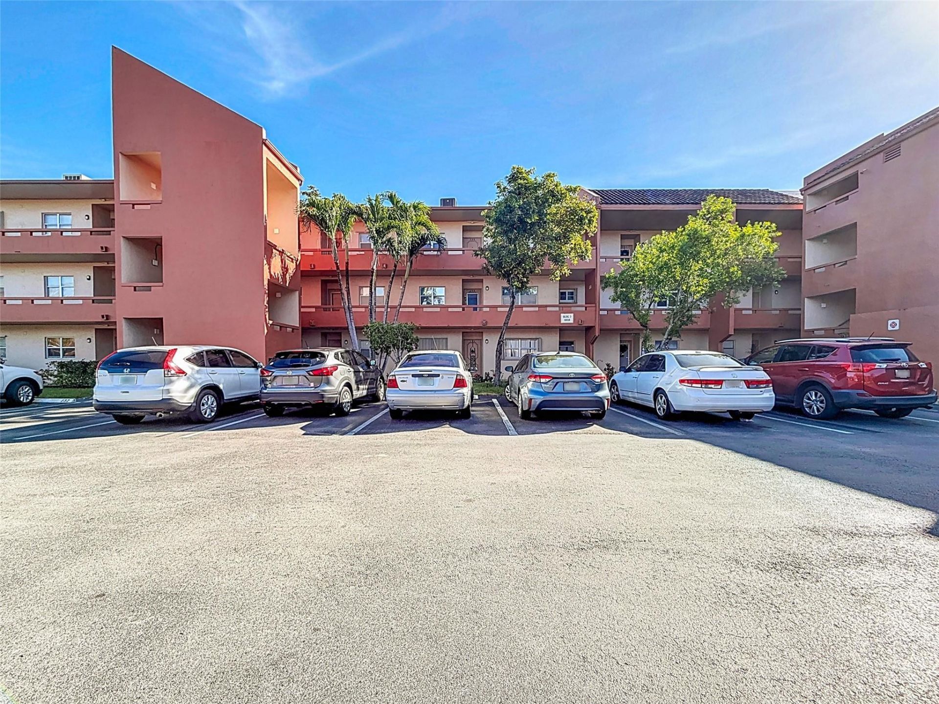 8818 W Mcnab Road, Unit 103, Tamarac, FL 33321 Photo