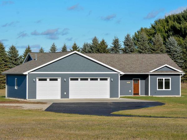 5597 Timber Flats Drive, Kingsley, MI 49649