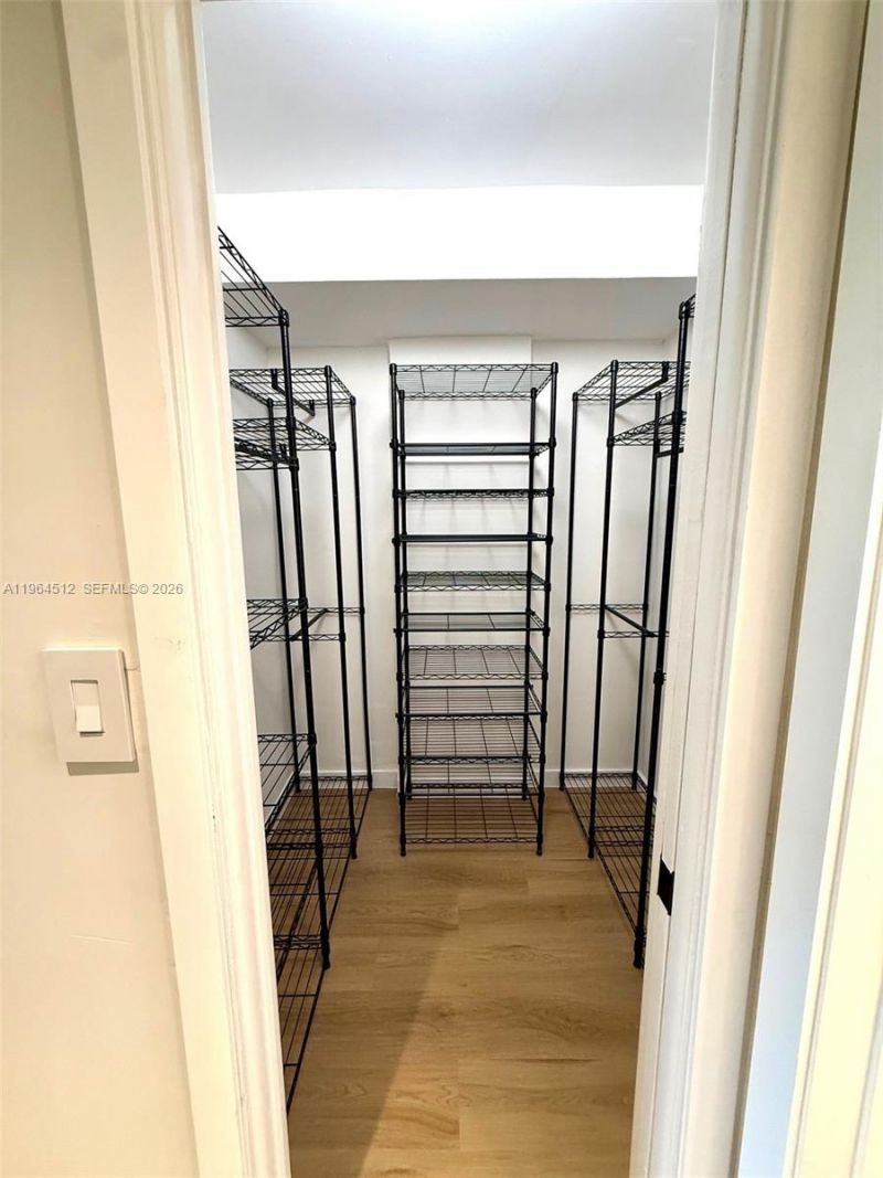 1045 10th St, Unit 302, Miami Beach, FL 33139 Photo