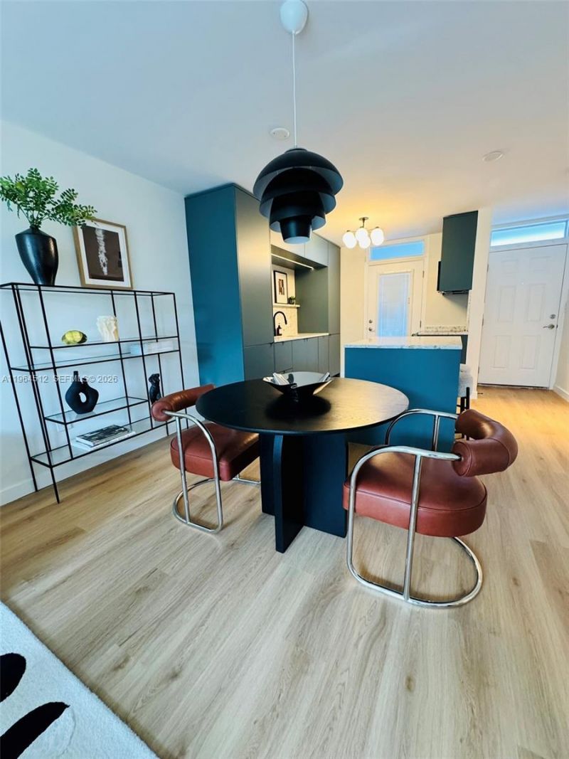 1045 10th St, Unit 302, Miami Beach, FL 33139 Photo