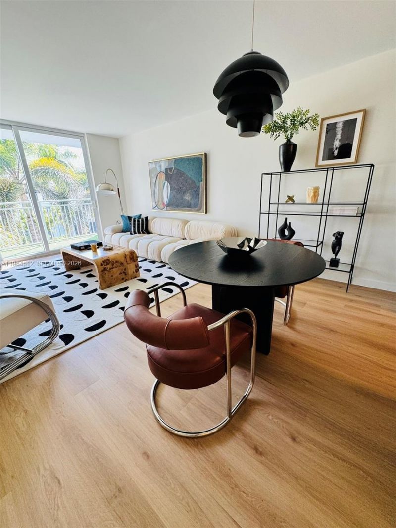 1045 10th St, Unit 302, Miami Beach, FL 33139 Photo