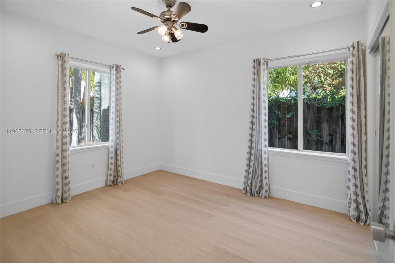 1113 N Victoria Park Rd , Fort Lauderdale, FL 33304 Photo