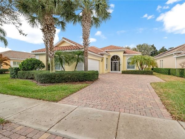 5193 Eleuthra Circle, Vero Beach, FL 32967