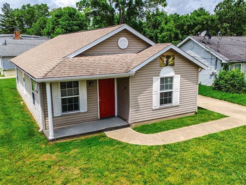 100 W Sycamore Street, Oxford, OH 45056 Photo 2