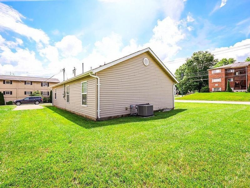 100 W Sycamore Street, Oxford, OH 45056 Photo 30