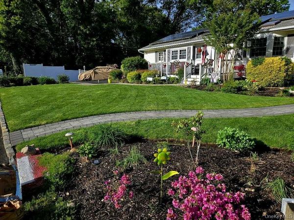 115 Arlington Road, Ronkonkoma, NY 11779