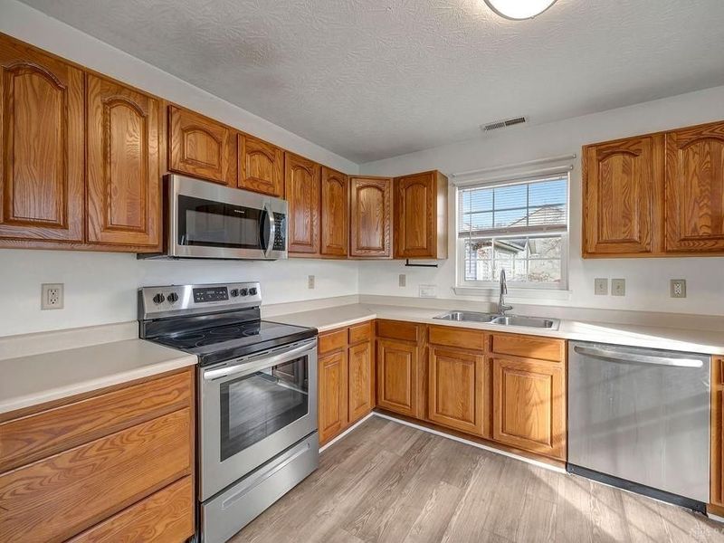 100 W Sycamore Street, Oxford, OH 45056 Photo 9