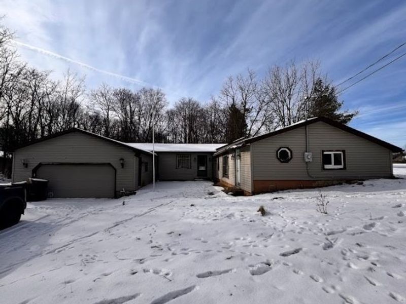 228 Hartman Road, Wadsworth, OH 44281 Photo 1