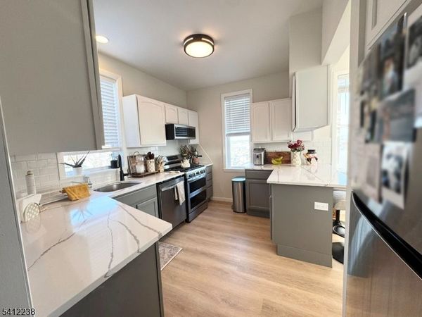 335 Hackensack St, Carlstadt, NJ 07072