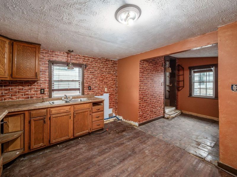 23 E Oak Street, Canal Winchester, OH 43110 Photo 17