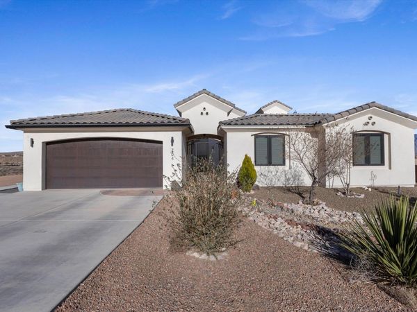 704 Gregg Road NE, Rio Rancho, NM 87124