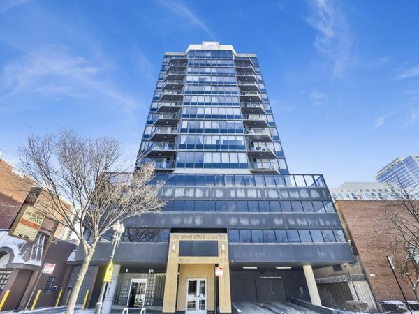 1309 N Wells Street, Unit 1002, Chicago, IL 60610