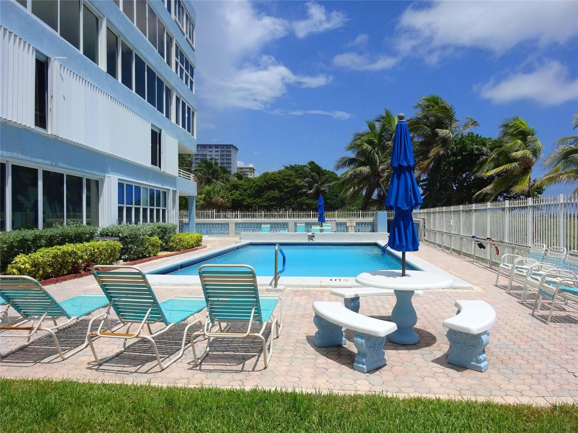 8 Briny Avenue, Unit 105, Pompano Beach, FL 33062 Photo