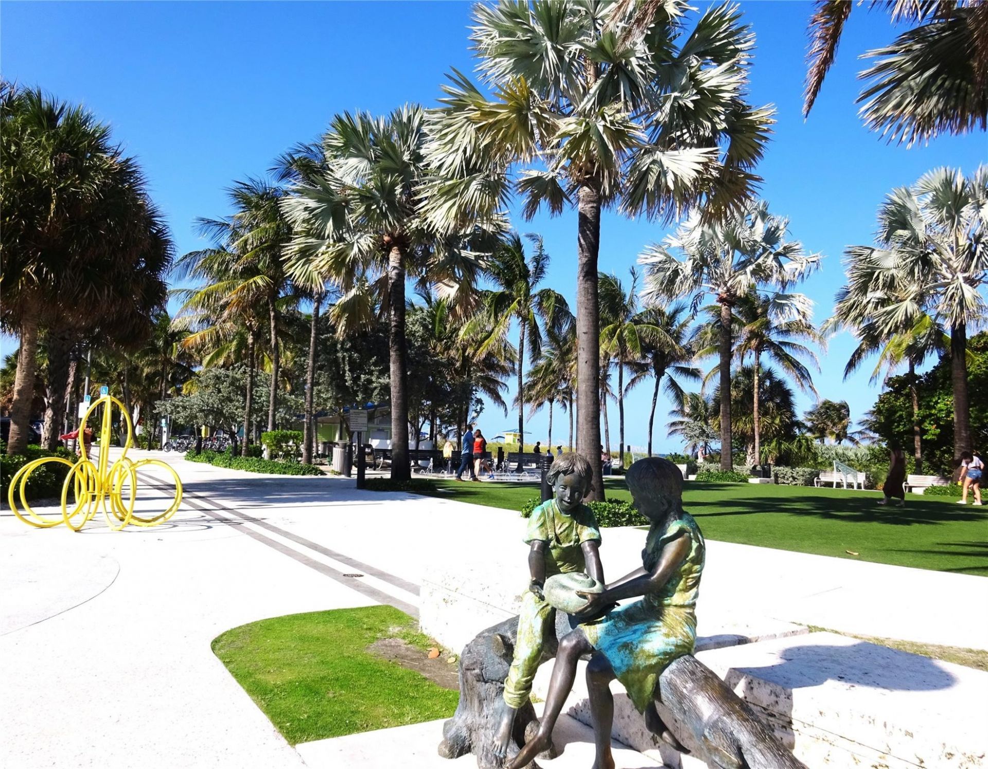 8 Briny Avenue, Unit 105, Pompano Beach, FL 33062 Photo