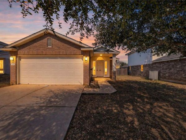 1007 Gentry DR, Leander, TX 78641