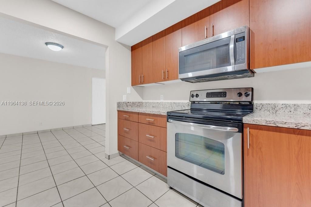1800 NW 119th St, Unit 121, Miami, FL 33167 Photo