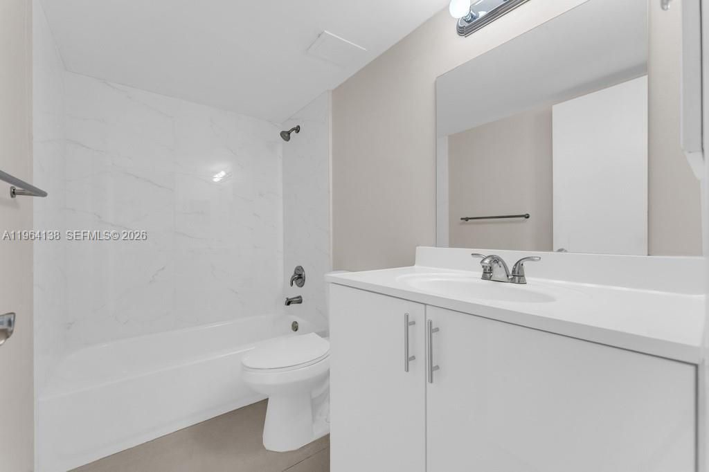 1800 NW 119th St, Unit 121, Miami, FL 33167 Photo