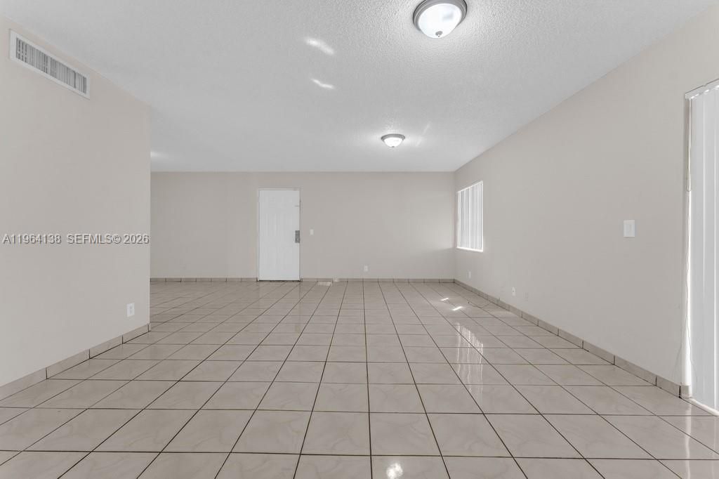 1800 NW 119th St, Unit 121, Miami, FL 33167 Photo