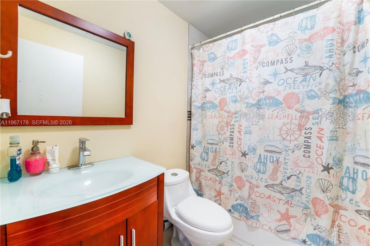 1371 NW 59th St , Miami, FL 33142 Photo