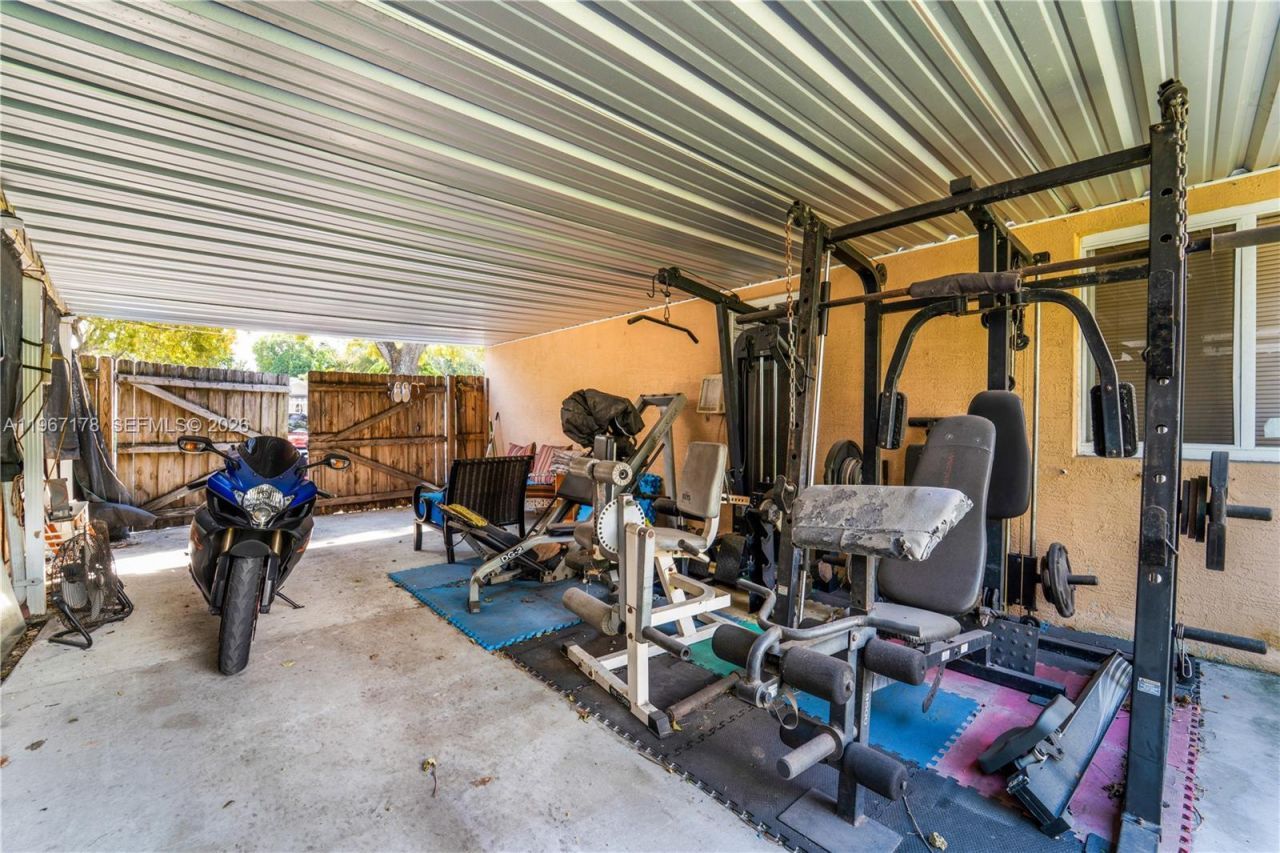 1371 NW 59th St , Miami, FL 33142 Photo