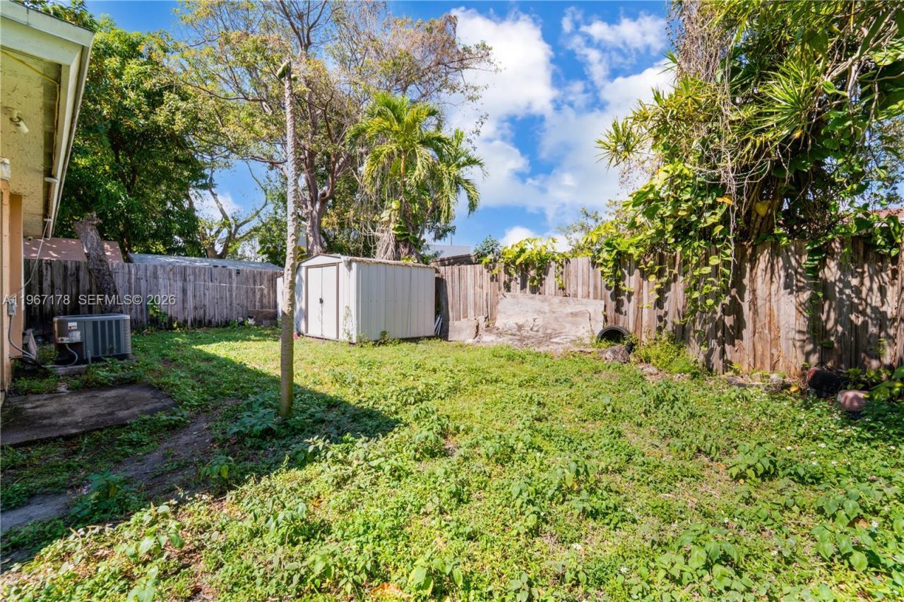 1371 NW 59th St , Miami, FL 33142 Photo