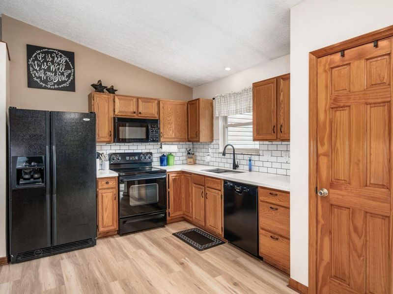 1449 Cinnamon Drive, Marysville, OH 43040 Photo 14