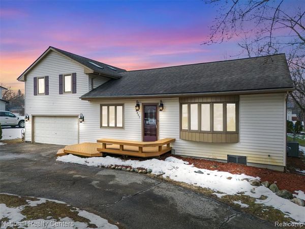 3857 Ellisia Road, Commerce Twp, MI 48382