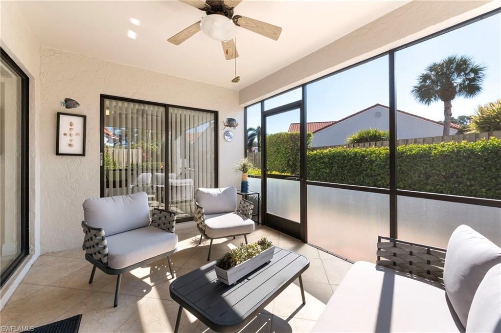 515 Beachwalk Cir, Naples, FL 34108 Photo