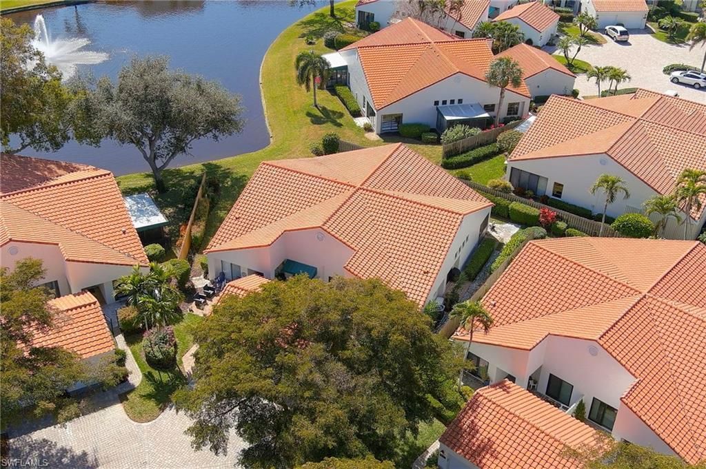 515 Beachwalk Cir, Naples, FL 34108 Photo