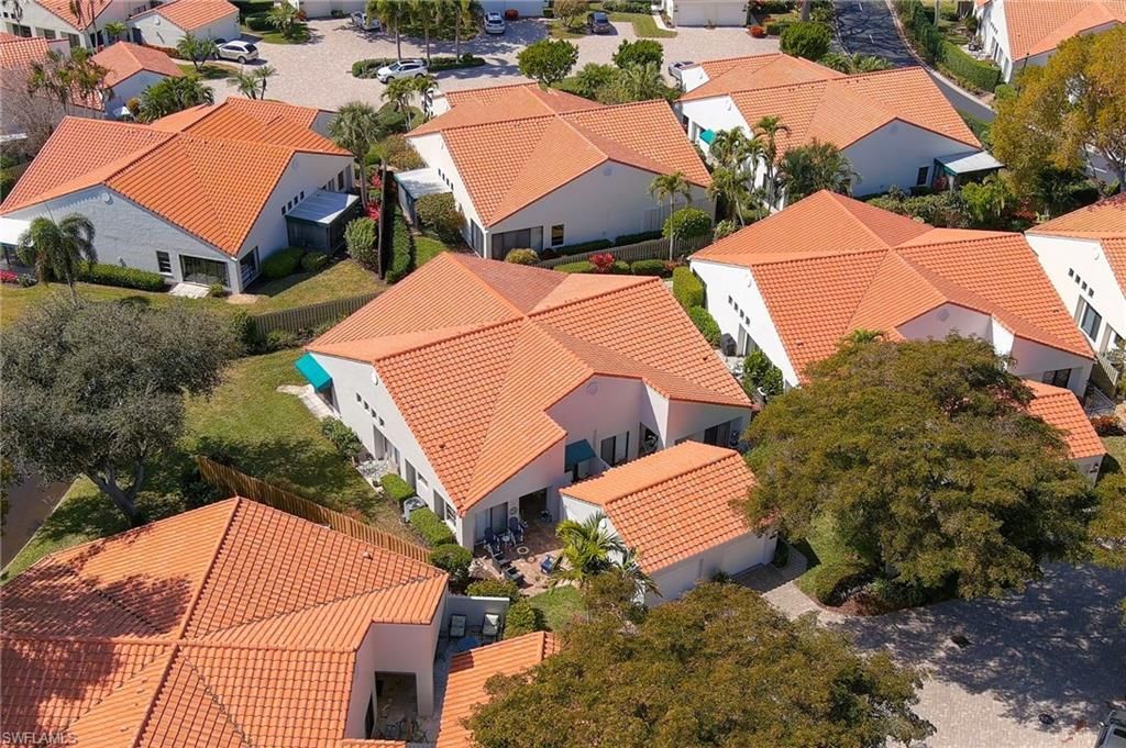 515 Beachwalk Cir, Naples, FL 34108 Photo