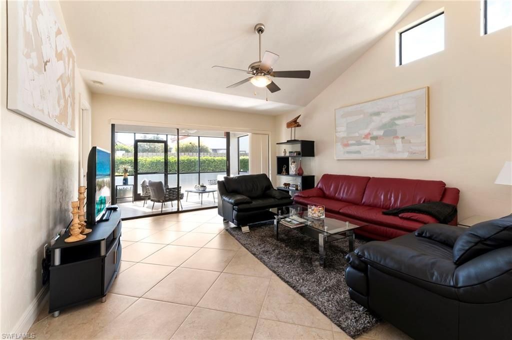 515 Beachwalk Cir, Naples, FL 34108 Photo