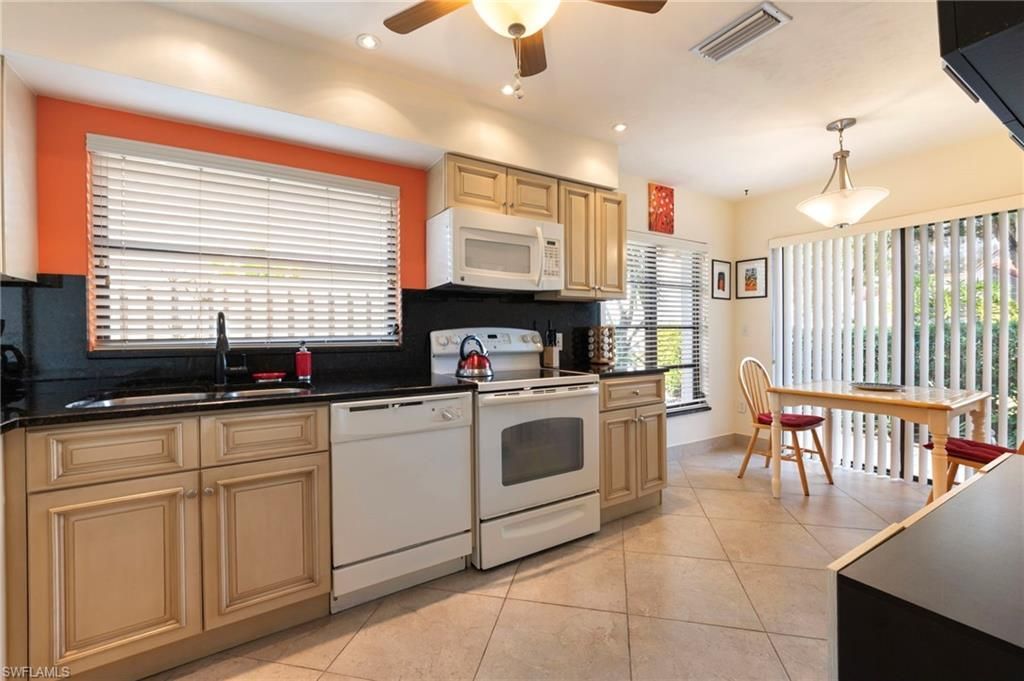 515 Beachwalk Cir, Naples, FL 34108 Photo