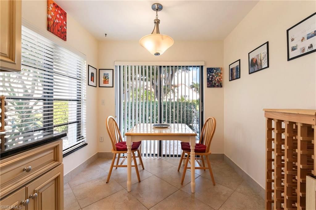 515 Beachwalk Cir, Naples, FL 34108 Photo