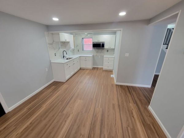 20 Ashland St, Unit 1, Haverhill, MA 01830