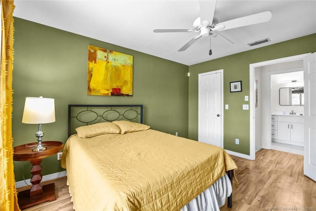 933 NE Sandalwood Place, Jensen Beach, FL 34957 Photo