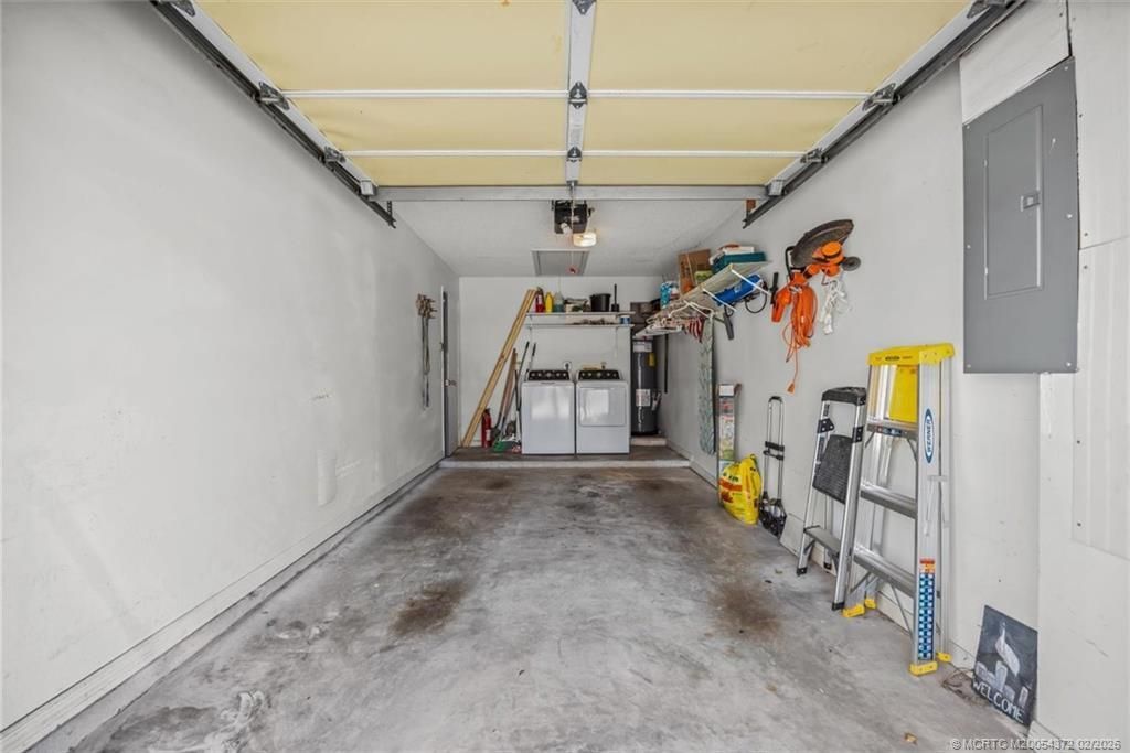 933 NE Sandalwood Place, Jensen Beach, FL 34957 Photo