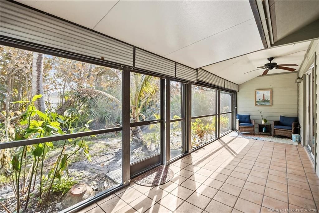 933 NE Sandalwood Place, Jensen Beach, FL 34957 Photo