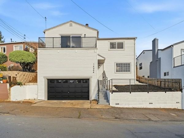 14644 14644 Saturn Dr, San Leandro, CA 94578