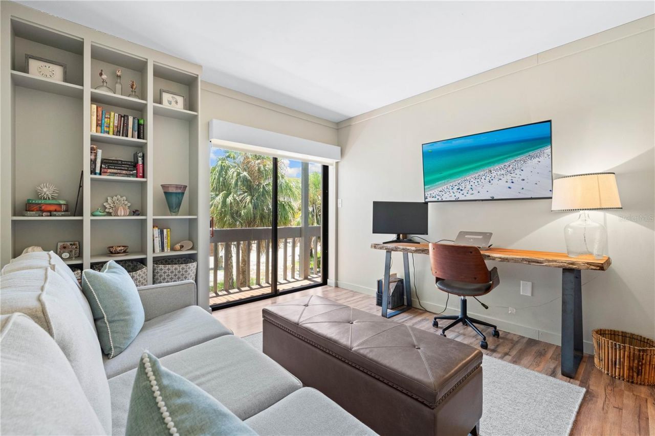 450 Beach Road, Unit 3, Sarasota, FL 34242 Photo