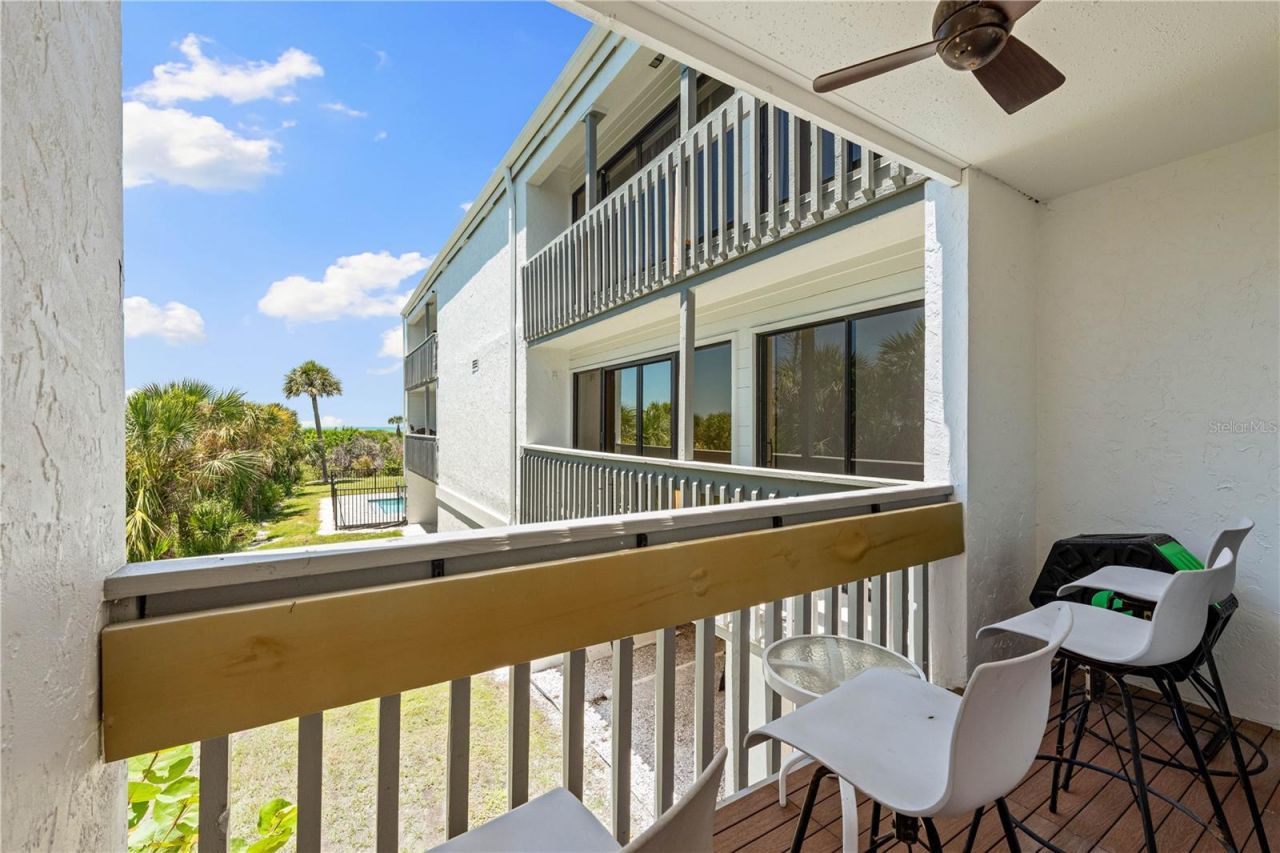 450 Beach Road, Unit 3, Sarasota, FL 34242 Photo