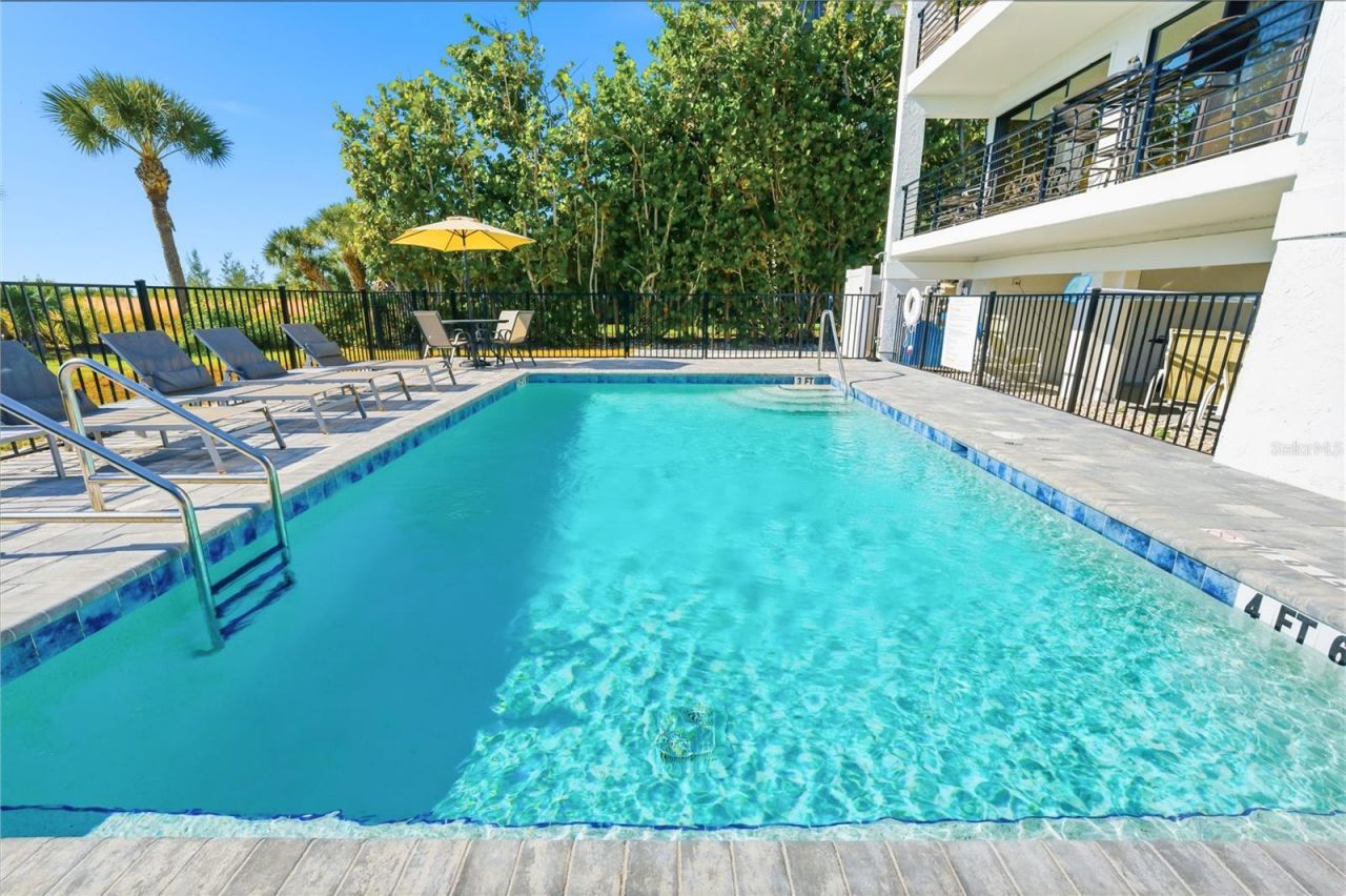 450 Beach Road, Unit 3, Sarasota, FL 34242 Photo