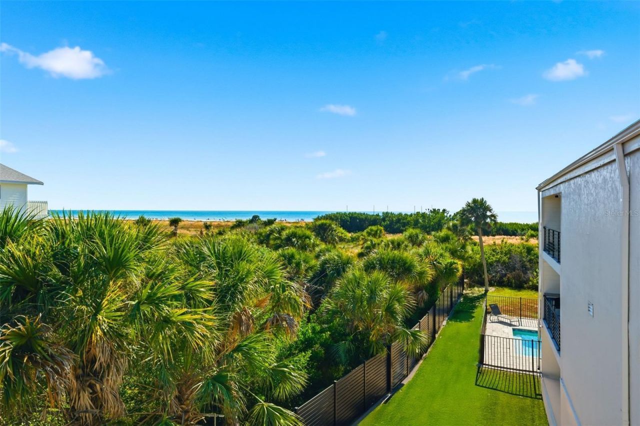 450 Beach Road, Unit 3, Sarasota, FL 34242 Photo