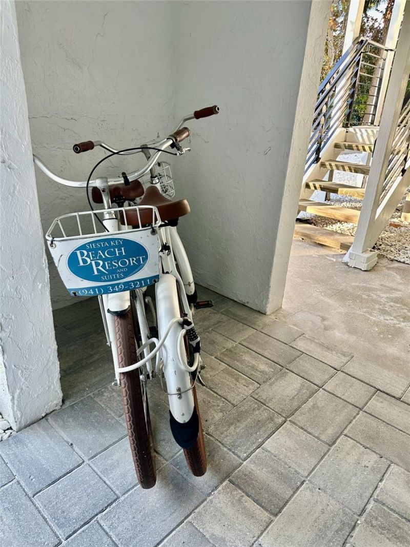 450 Beach Road, Unit 3, Sarasota, FL 34242 Photo