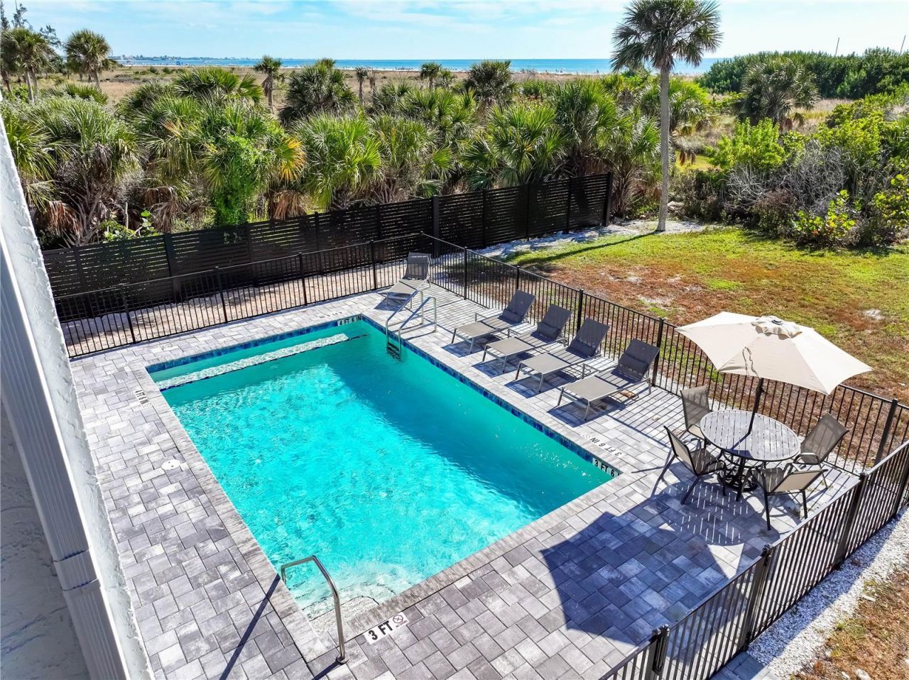 450 Beach Road, Unit 3, Sarasota, FL 34242 Photo