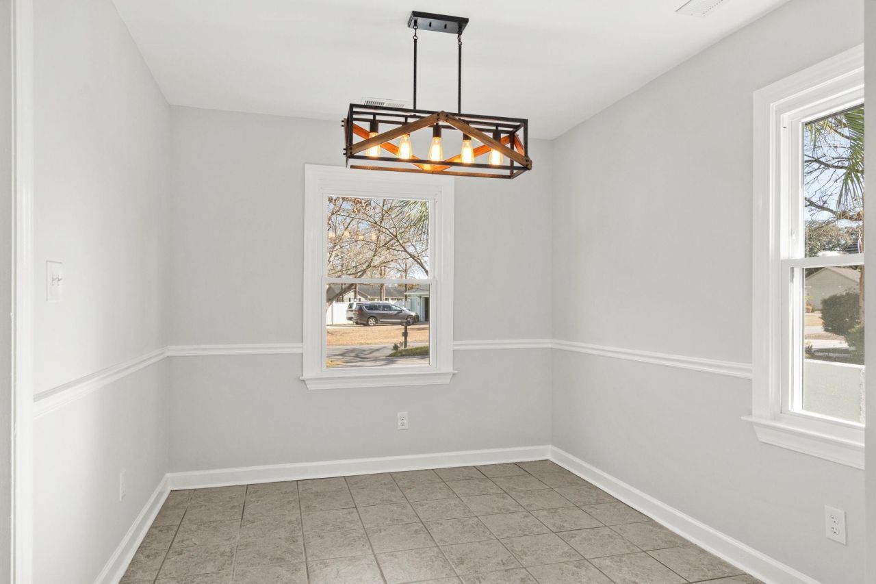 1067 Hickory Trail Photo 11