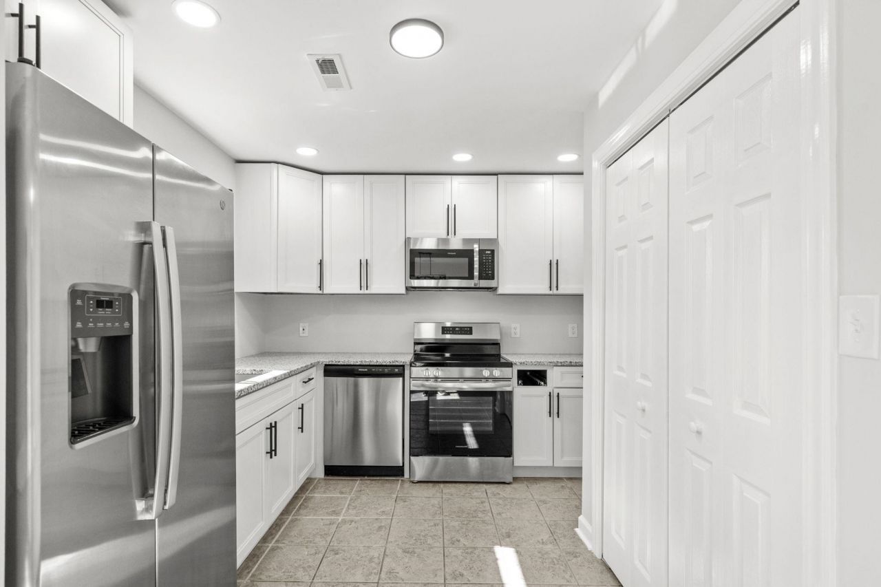 1067 Hickory Trail Photo 14