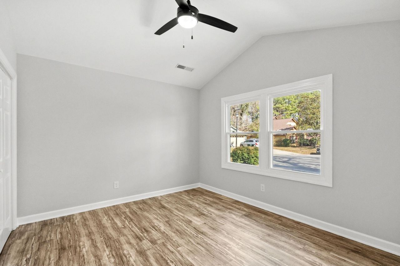 1067 Hickory Trail Photo 24