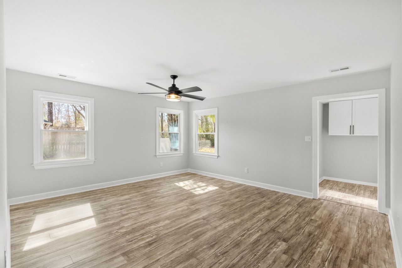 1067 Hickory Trail Photo 7