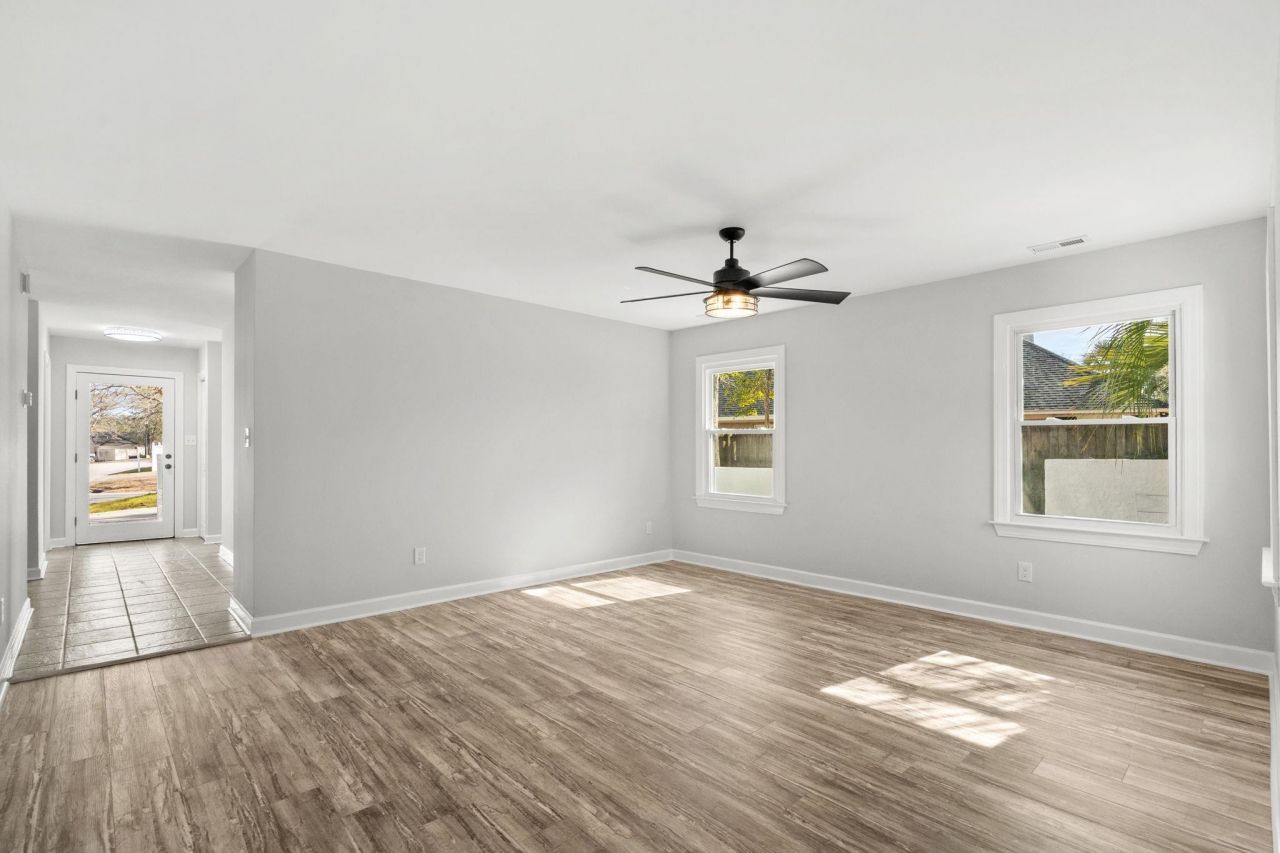 1067 Hickory Trail Photo 8